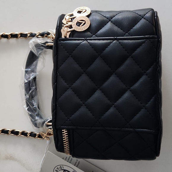 Valentino Orlandi Mini Train Case Bag With Chain Strap..$330 Retail! Just $130!! - Picture 5 of 10